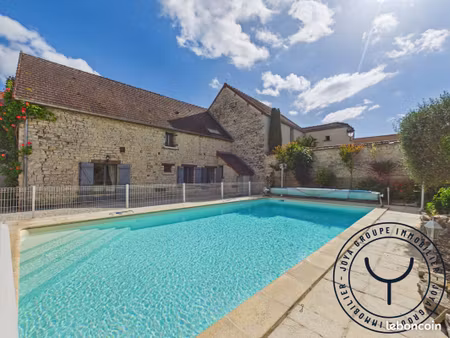 maison 7 pièces 190 m²