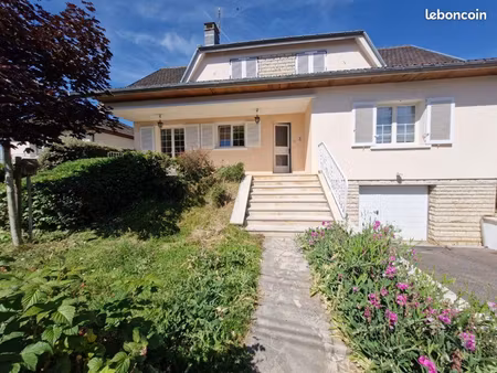 maison archi 185m2 sur sous sol et 1270 m2 terrain