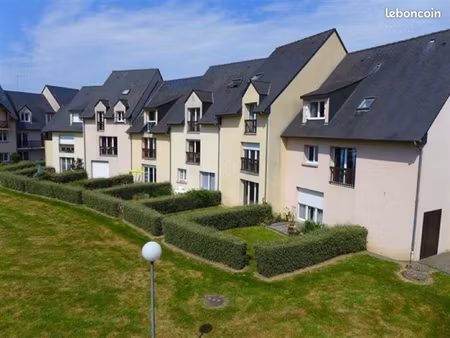 studio 30m2 + jardinet + cave privative + parking privé