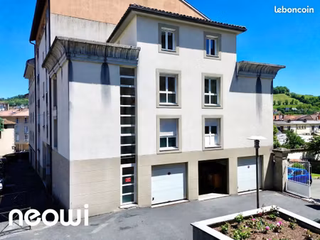 immeuble 7 pièces 160 m²