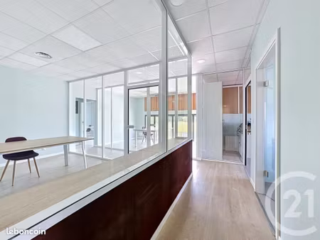 commerce bureaux 132 m²