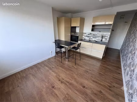 rouviere : studio moderne