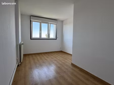 appartement t4 en duplex très bien situé