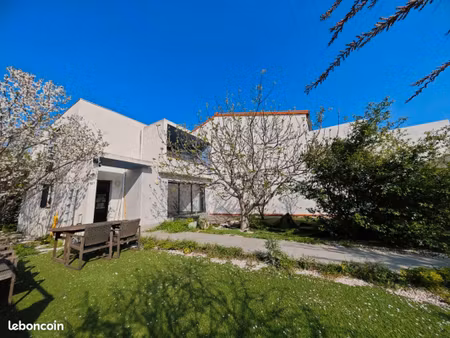 villa récente 117 m² – dpe a – climatisation neuve – aucun travaux – 4 chambres – jardin –