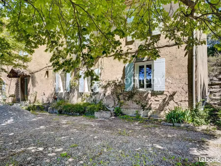 propriété 8 pièces 250 m²