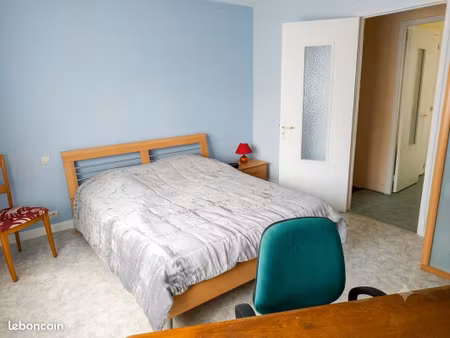 maison de 68m² (2 chambres) + cour intérieure pour étudiants
