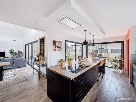 villa contemporaine perpignan parc ducup