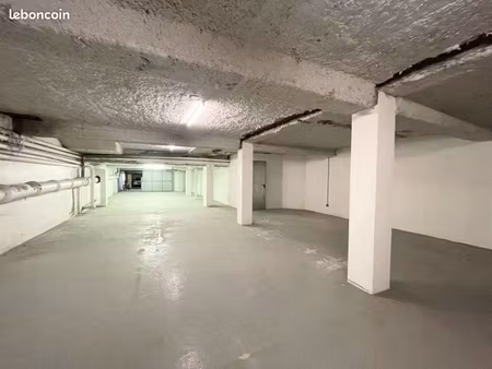 grande réserve située à puteaux