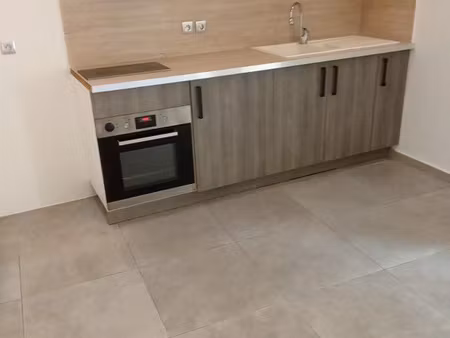 t2 en rdc avec terrasse