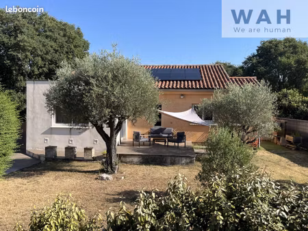 propriété 4 pièces 180 m²