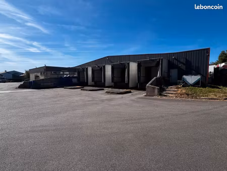 entrepôt / bâtiment d'activités 1 700 m² (froid positif + quais..)
