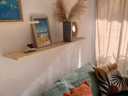 studio meublé 25m² clim et wifi – cuisine séparée, terrasse, calme et sécurisé – dispo sep