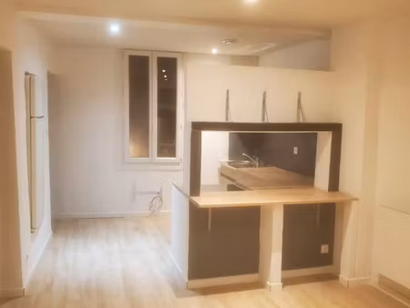 bel appartement f3 à varages