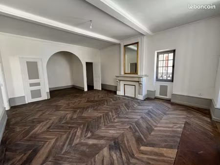 appartement 2 pièces 74 m²