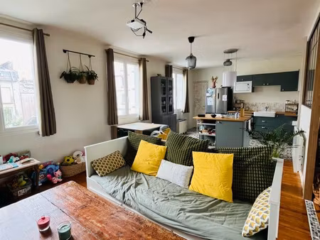 à vendre appartement t3 de 79m2 _ quartier de kerfautras
