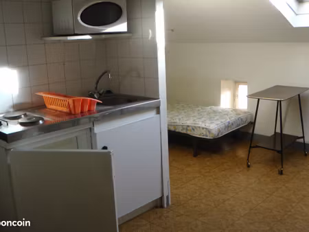 studio près de la fac