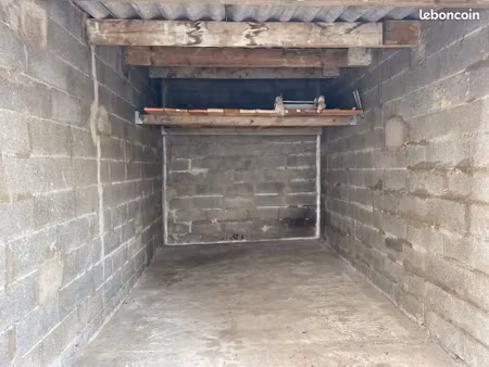garage fermé dans residence