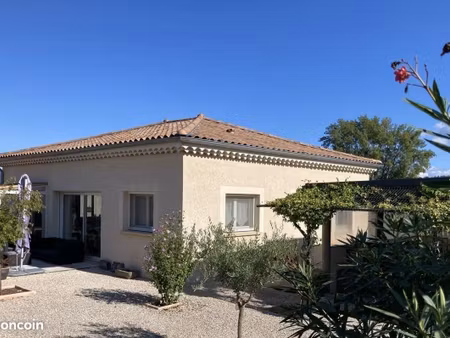 villa 4 pièces 90 m²
