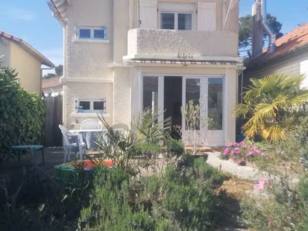 maison avec studio indépendant