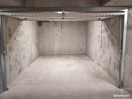 garage/box