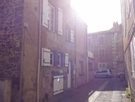 maison de bourg dans une impasse