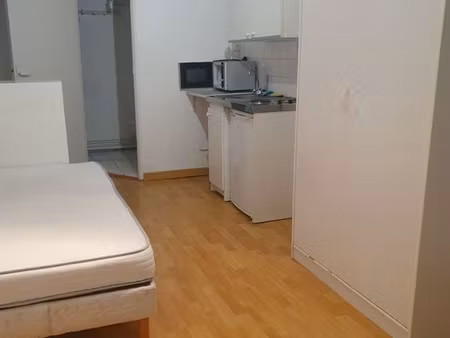 studio 1 pièce 18 m²