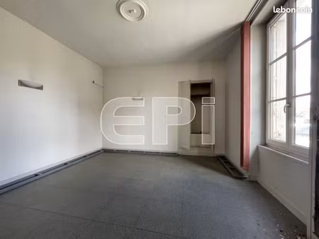 immeuble 210 m² thouars