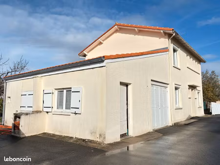 immeuble 6 pièces 120 m²