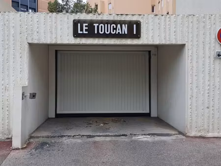 place de parking sous terrain