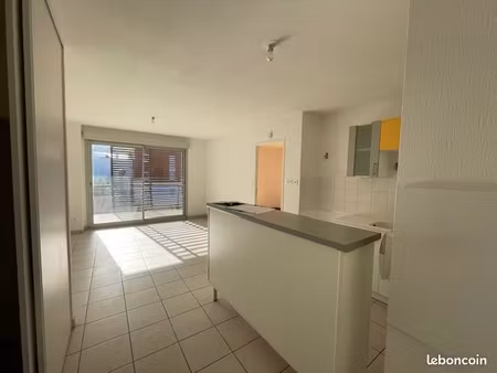 appartement t2 + parking sous sol saint simon
