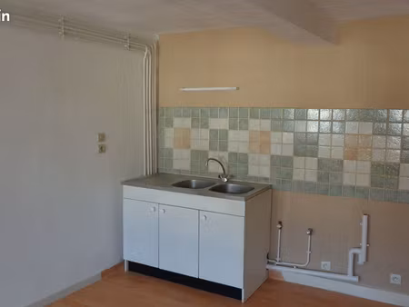 f2 de 55 m², sedan torcy,