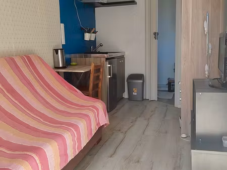 a louer studio (13m2) villenave d'ornon (33140). mairie. proche pont de la maye