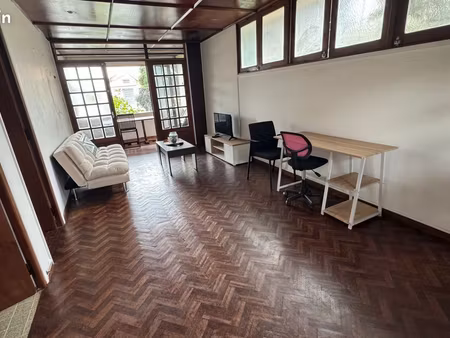 t2 meublé de 55 m² avec jardin – cayenne – disponible immédiatement