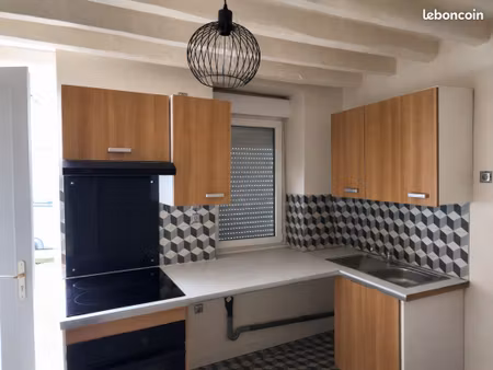 à louer prochainement – maison de ville t3 en cours de rafraîchissement