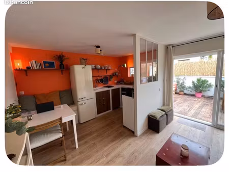 location étudiante - t2 de 36 m2 avec terrasse - anglet blancpignon