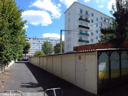 garage/box 11 m² montargis