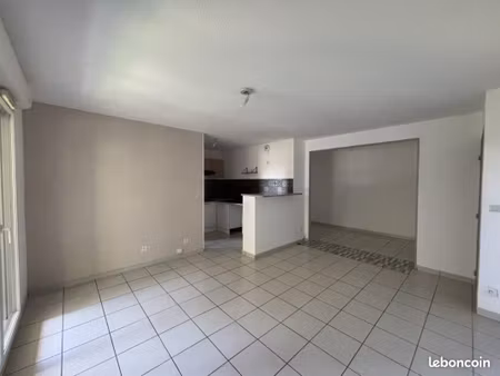 appartement 3 pièces 55 m²
