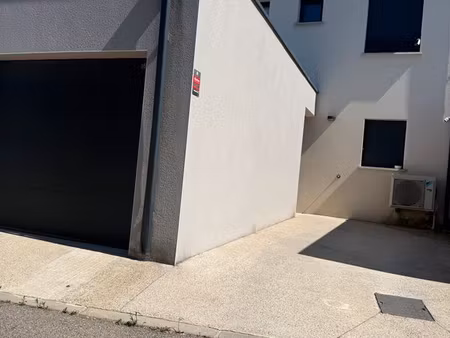 maison en location disponible au 1er aout