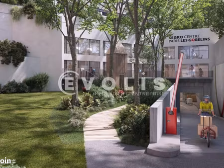 local d'activité 783 m²