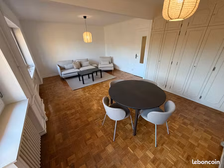 appartement 2 pièces 77 m²