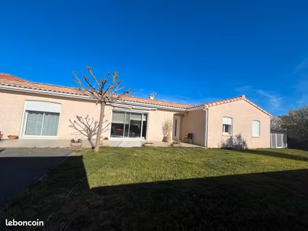 albi à 5mn maison familiale de plain-pied 5 chambres, 139 m2, avec piscine sur terssac