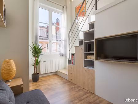 duplex de 30 m2 meublé - plateau de la croix rousse