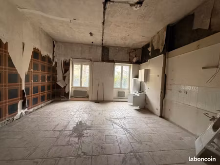 local commercial 88 m²