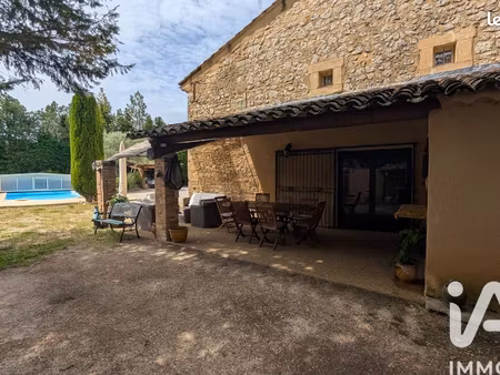 mas 8 pièces 300 m²