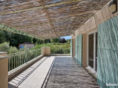 villa t6