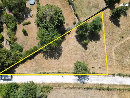 terrain constructible de 891 m² à villemandeur