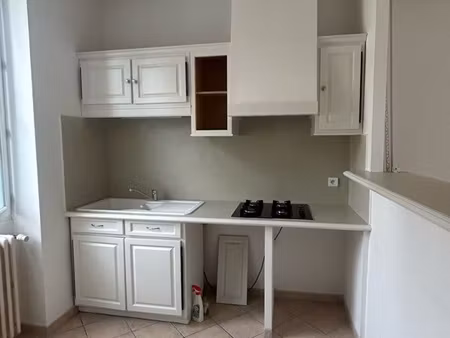 appartement avec terrasse et place de parking