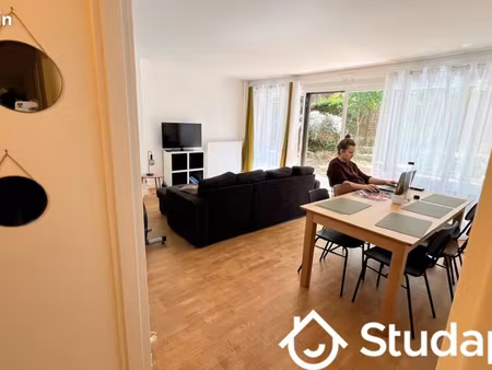 chambre 1 pièce 11 m²