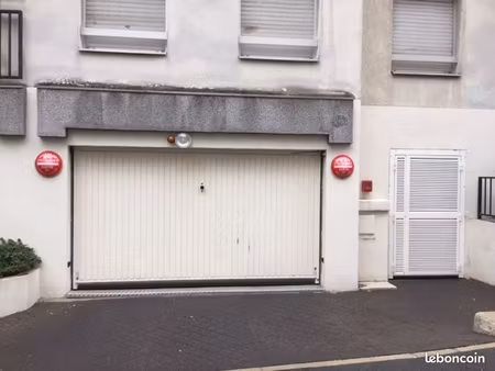 location parking moto, rue de l'essai paris 5ième