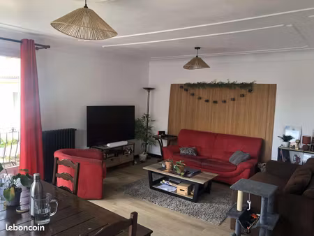 chambre dans grande maison - les herbiers